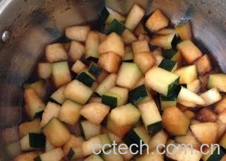 自制冬瓜茶的做法 自制冬瓜茶怎么保存-0