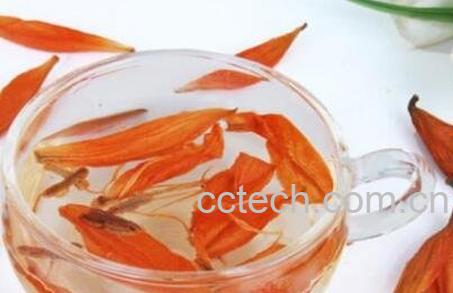 百合花泡水喝的功效与作用-1