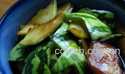 怎样腌制酱西瓜皮-0