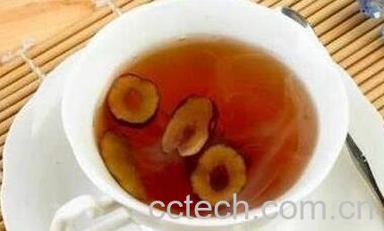 正确的红枣泡水的方法-0