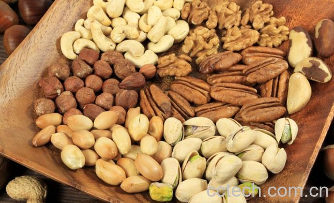果蔬百科吃坚果的坏处-0