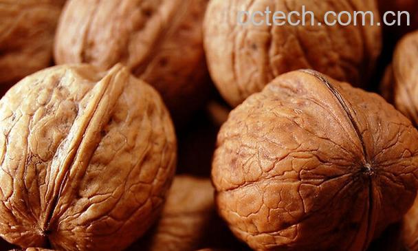 果蔬百科女性吃核桃的好处有哪些-0