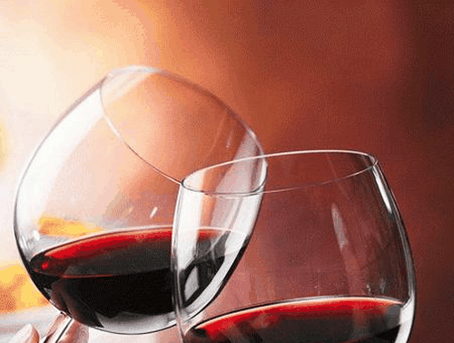果蔬百科喝葡萄酒的好处和坏处-0