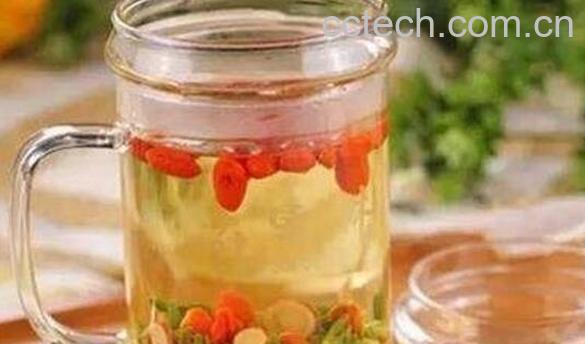 枸杞泡水喝的正确方法 枸杞泡水可以天天喝吗-1