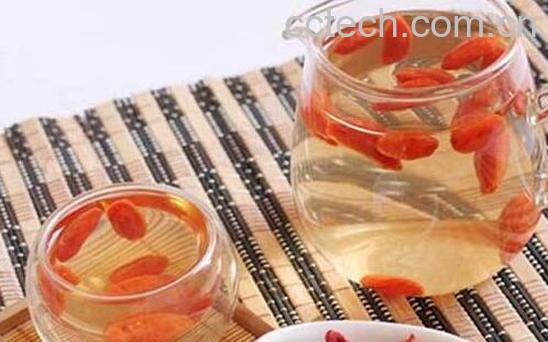 枸杞子泡水的功效与作用-1