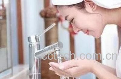 蒲公英敷脸有什么好处 蒲公英敷脸的危害-1