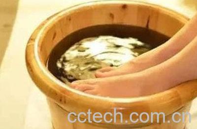 蒲公英洗脚的功效与作用-1