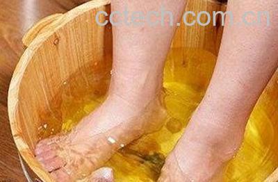 蒲公英泡脚的功效与作用-0