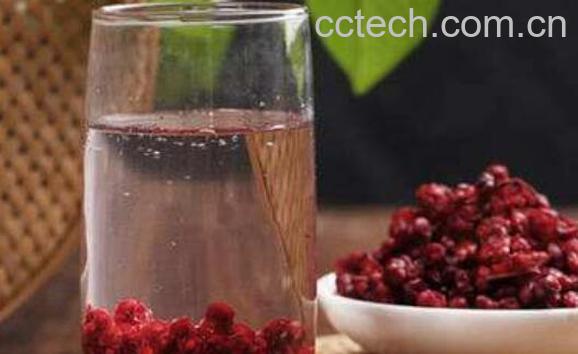 五味子泡水喝的功效 五味子泡水喝的好处-0