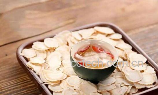 西洋参泡水喝的功效与好处-1