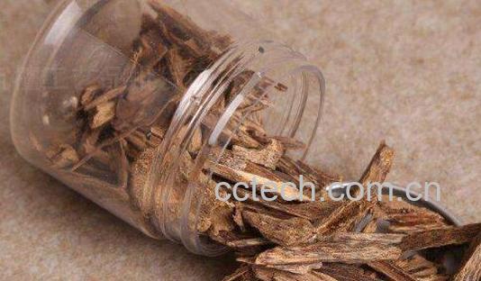 沉香泡水喝的作用与功效-1