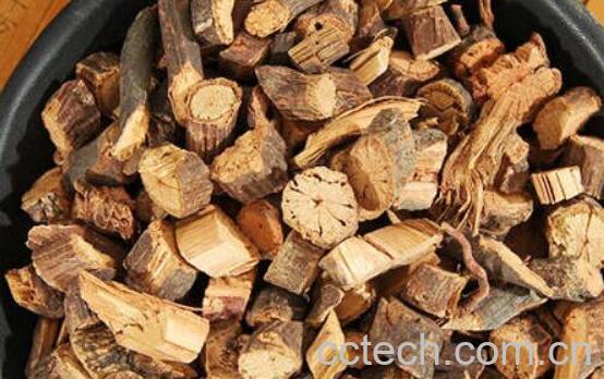 夜交藤泡脚的功效与作用 夜交藤泡脚的副作用-1