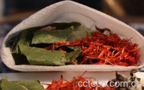 艾叶红花泡脚的功效与作用及禁忌-0