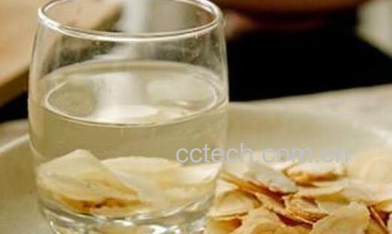 西洋参泡水喝的功效与作用 西洋参泡水的禁忌-0