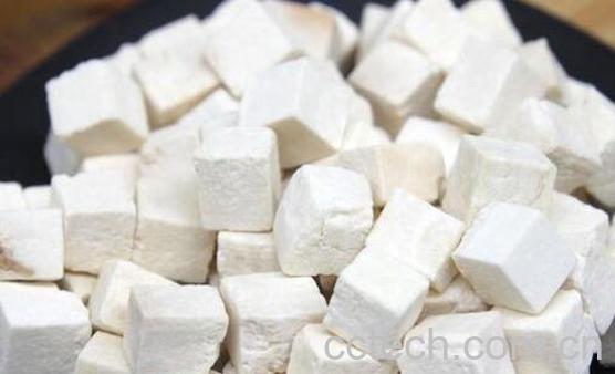 白茯苓泡水喝的功效与作用-1