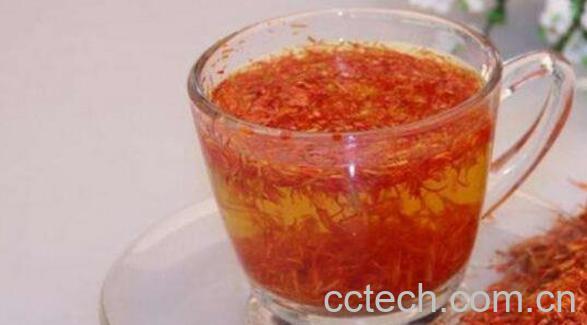 红花泡水喝有什么功效与作用-0