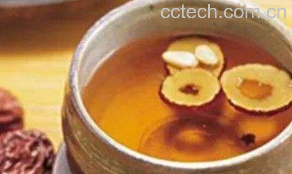 黄芪和红枣泡水喝的功效-0