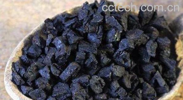 熟地黄泡水的功效与作用 熟地黄泡水的药用价值-0