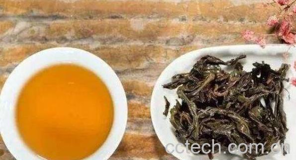 红茶蒲公英泡水的功效与作用-0