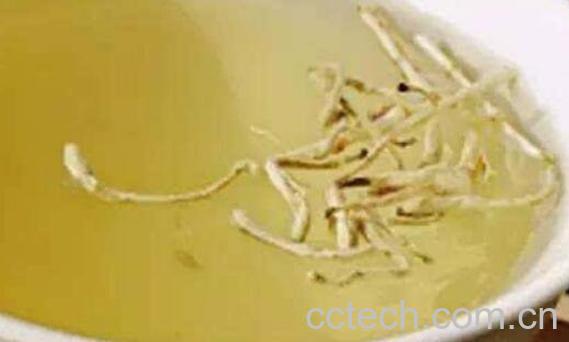 白茅根泡水喝的功效与作用-0