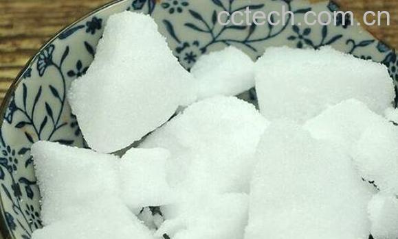 樟脑的功效与作用及药用价值-0