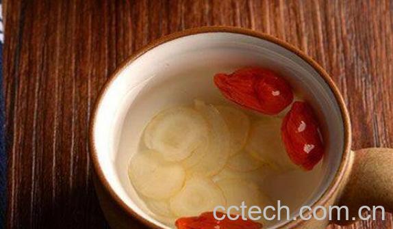 西洋参泡水喝的功效 西洋参泡水喝的禁忌-1