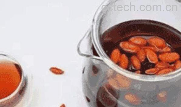 枸杞子泡酒的功效与作用 枸杞子泡酒的禁忌-1