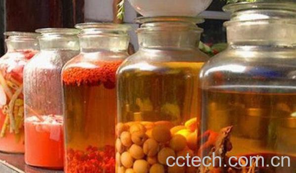 泡药酒用什么酒好 泡药酒一般用什么酒-0