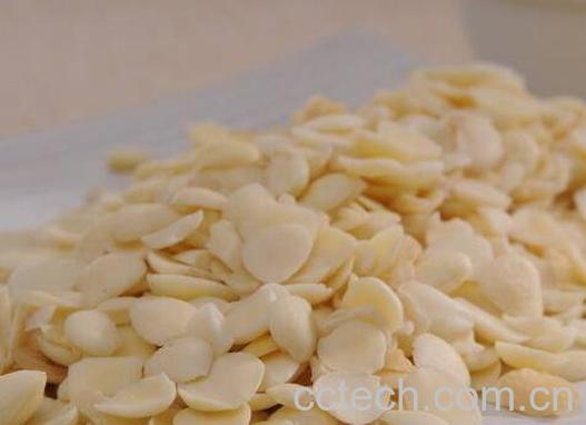 光杏仁的功效与作用-1