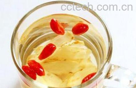 西洋参泡水喝的功效 西洋参泡水喝的好处-0