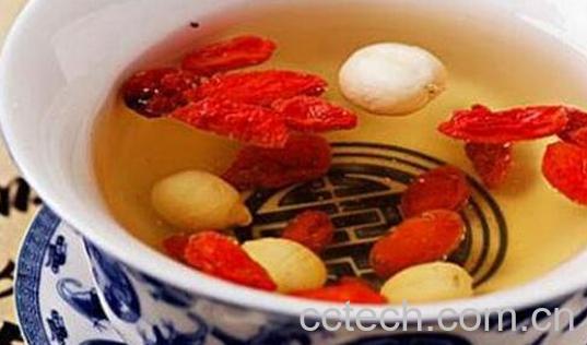 果蔬百科枸杞泡水喝好吗-0