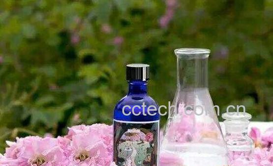 玫瑰纯露的功效与作用及使用方法-0
