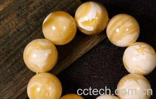 如何辨别蜜蜡的真伪知识-1