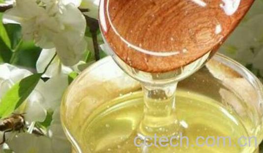 洋槐蜂蜜的功效与作用 洋槐蜂蜜有什么特点-0