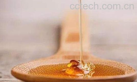 烫伤涂蜂蜜的好处 烫伤涂蜂蜜多久洗掉-1