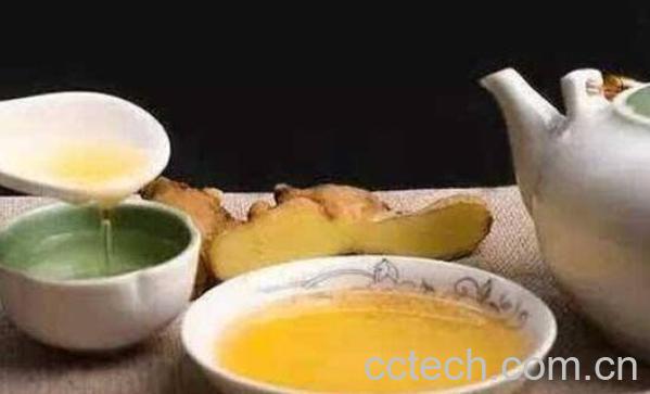 晚上喝蜂蜜水好吗 晚上喝蜂蜜的好处和坏处-1