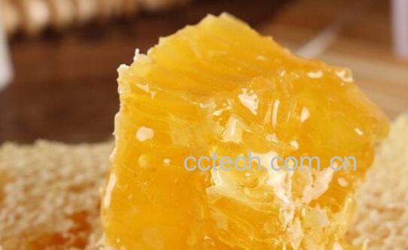 蜂巢怎么吃 蜂巢蜜的正确吃法及最佳时间-0