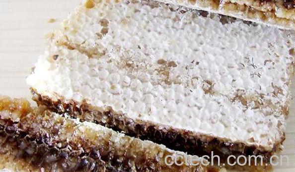 怎样鉴别黑蜂巢蜜 黑蜂巢蜜的真假辨别-1