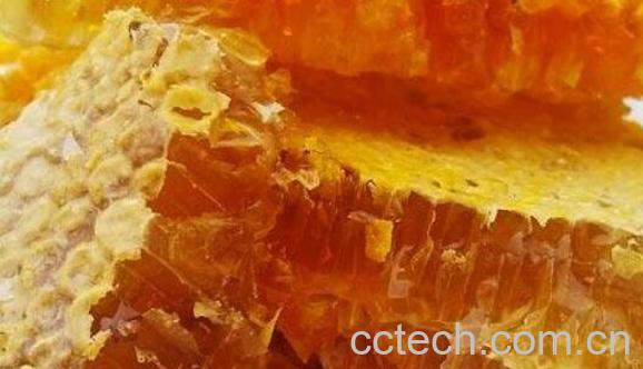 蜂巢蜜怎么吃 蜂巢蜜的作用与功效-0