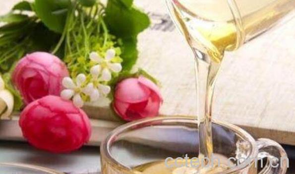 蜂蜜水的作用与功效 喝蜂蜜水的最佳时间表-1