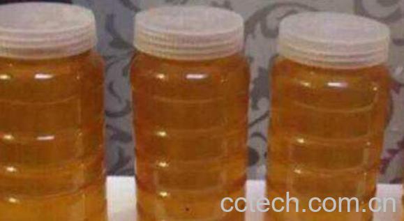 一杯清水辨别蜂蜜真假 如何监别蜂蜜真假-0