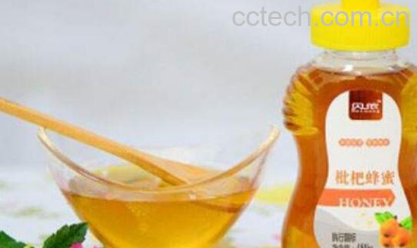 枇杷蜂蜜的作用与功效 枇杷蜂蜜的食用方法-0