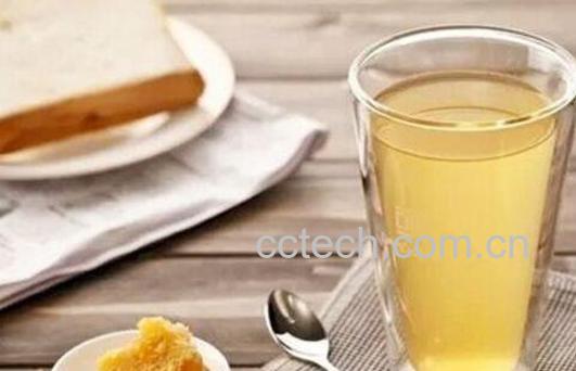 晚上喝蜂蜜水好吗 蜂蜜水什么时候喝最好-0