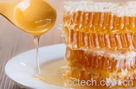 蜂巢蜜怎么吃 蜂巢蜜的吃法技巧-1