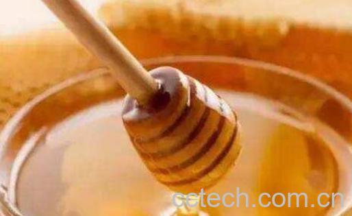 蜂蜜可以直接涂脸上吗 蜂蜜涂脸的正确方法-0