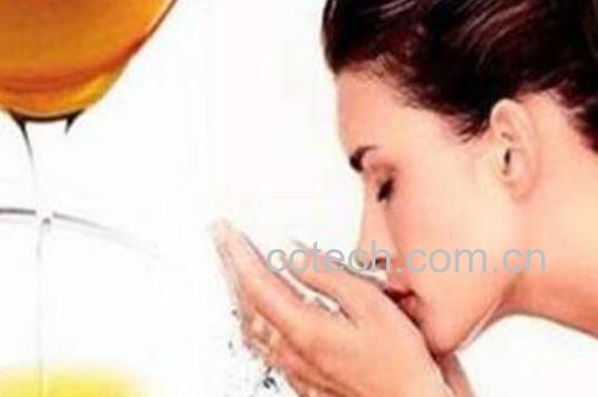 蜂蜜洗脸有什么好处-0