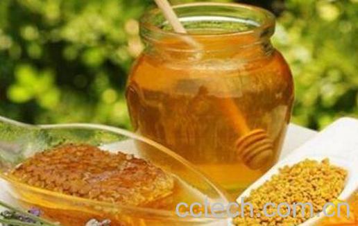 蜂蜜什么时间喝最好 喝蜂蜜水的正确时间-1