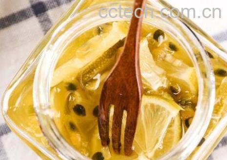  喝蜂蜜水有什么好处 喝蜂蜜水的功效与作用-0