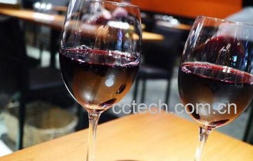 红酒应该怎么喝 红酒怎么喝是正确的-1