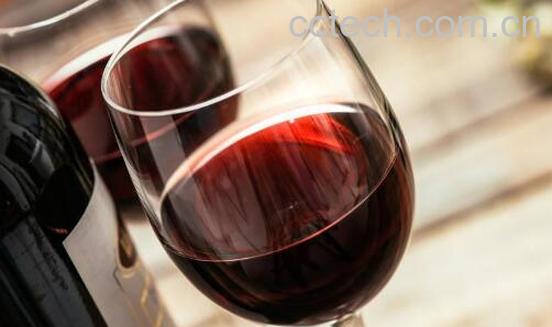 长期睡前喝红酒的坏处-1